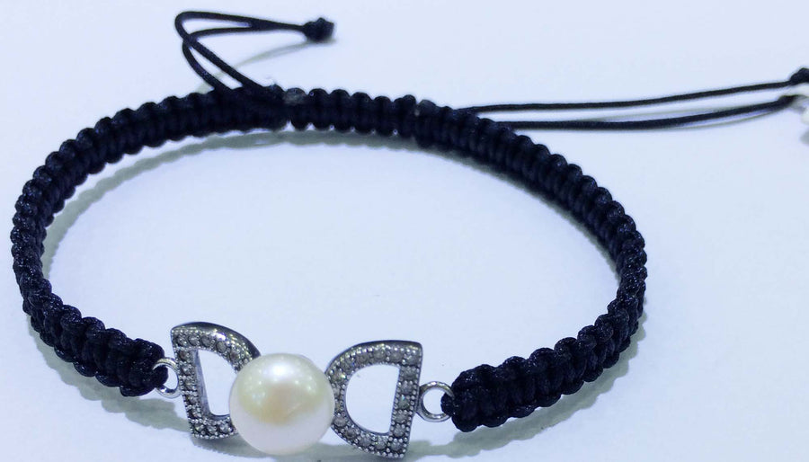 Bracelet of sterling silver metal shambala strechy bracelet