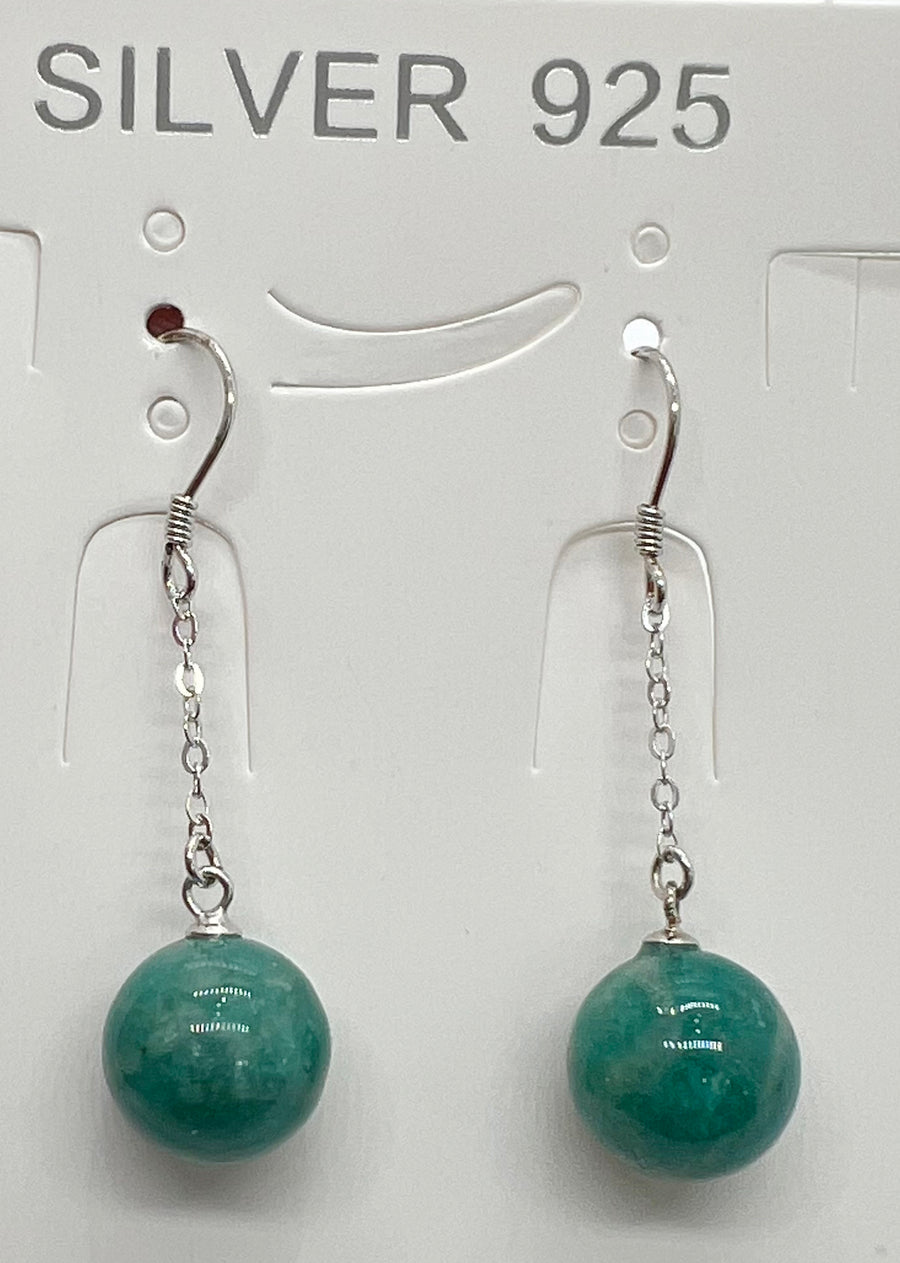 Sterling silver earring with natural stone