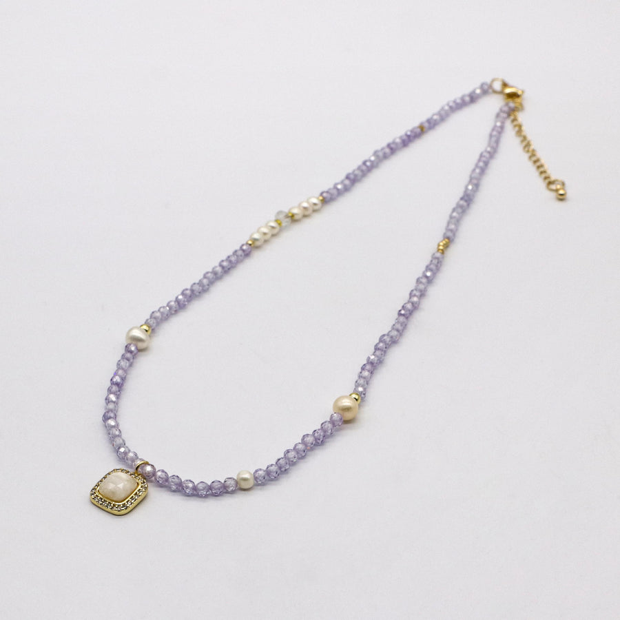 Elegant And Dignified Irregular Pearl With Zircon Necklace