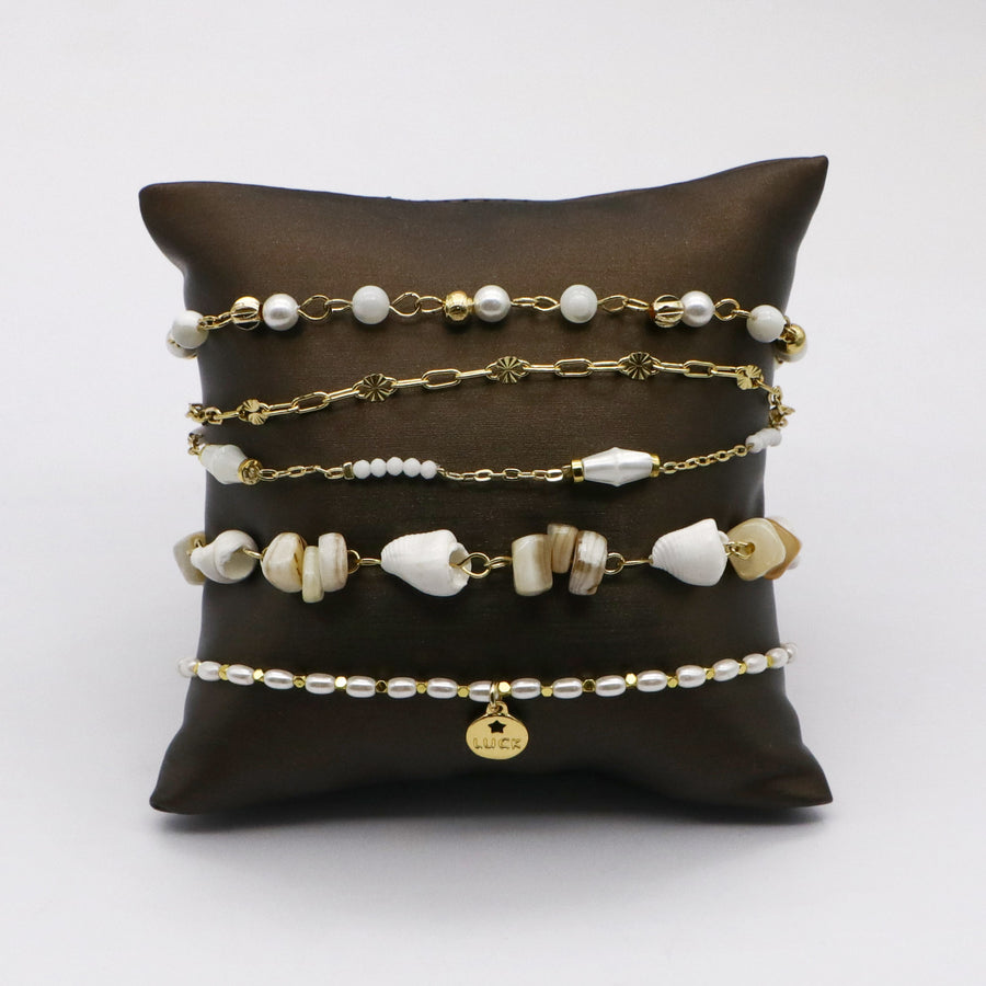 Modern and fashionable Shell bead bracelet [B147]