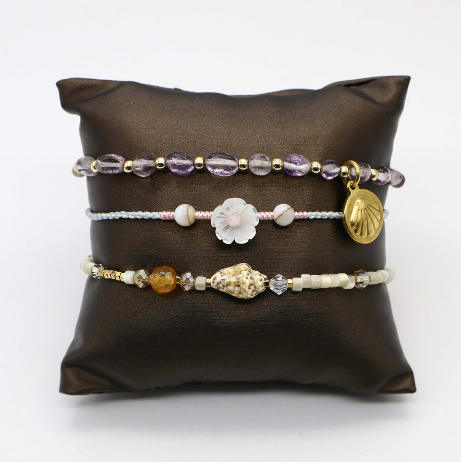 Cute And Delicate Hand Woven Flower-shape  Bracelets