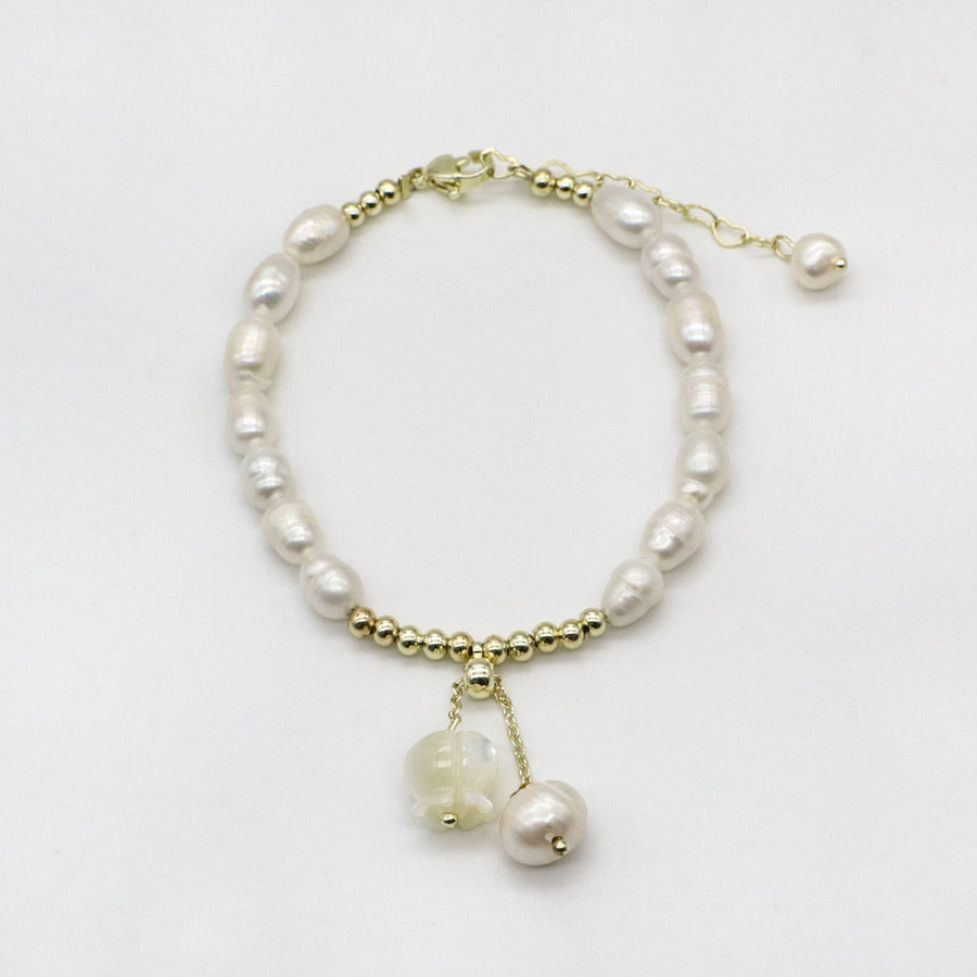 Elegant White Style Pearls And AAA Grade Crystal Bracelet Set