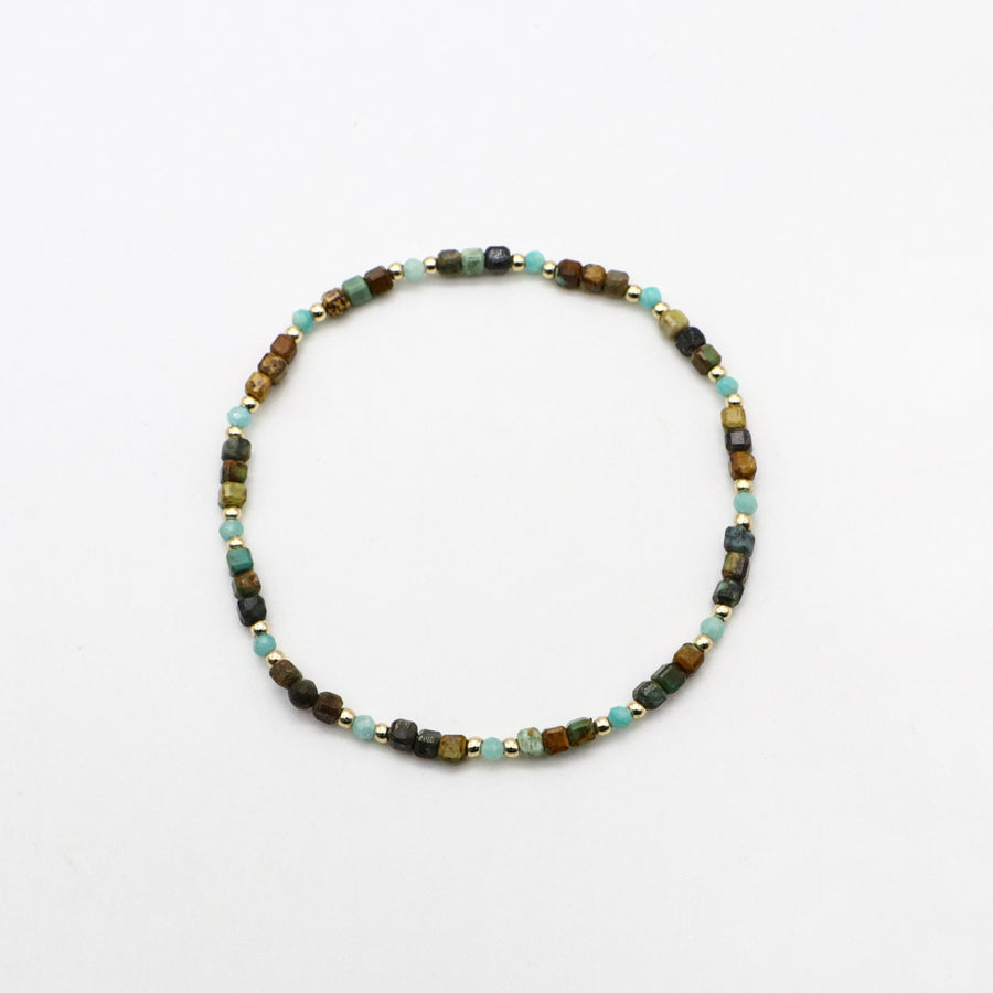 Fashionable And Stylish Green Garnet Woven Bracelet Set