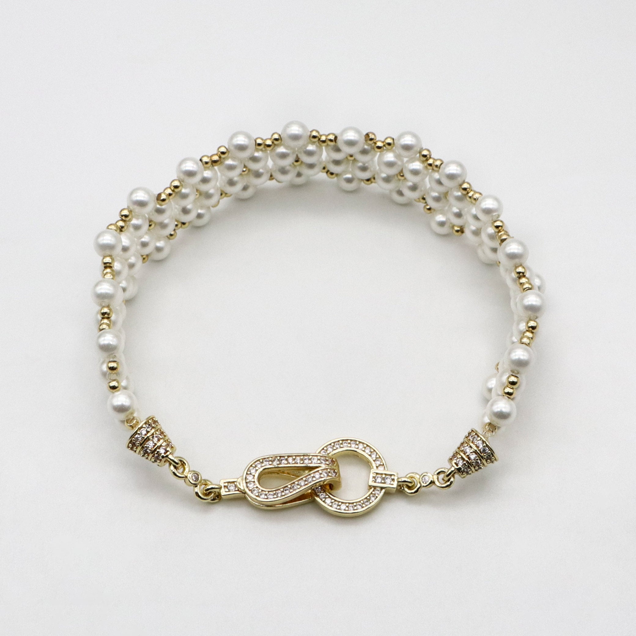 Ballet Style Luxury Mop Pearl Hand-woven Wristband