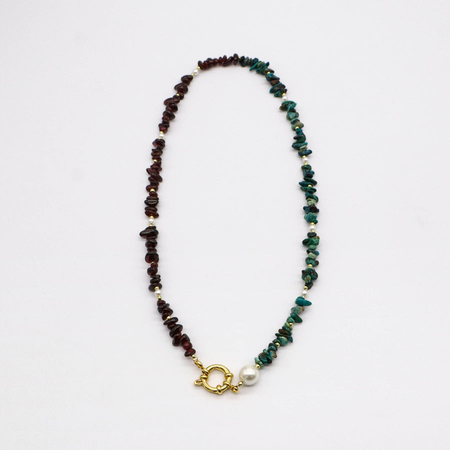 Luxurious Style Turquoise With Garnet Chips Necklace