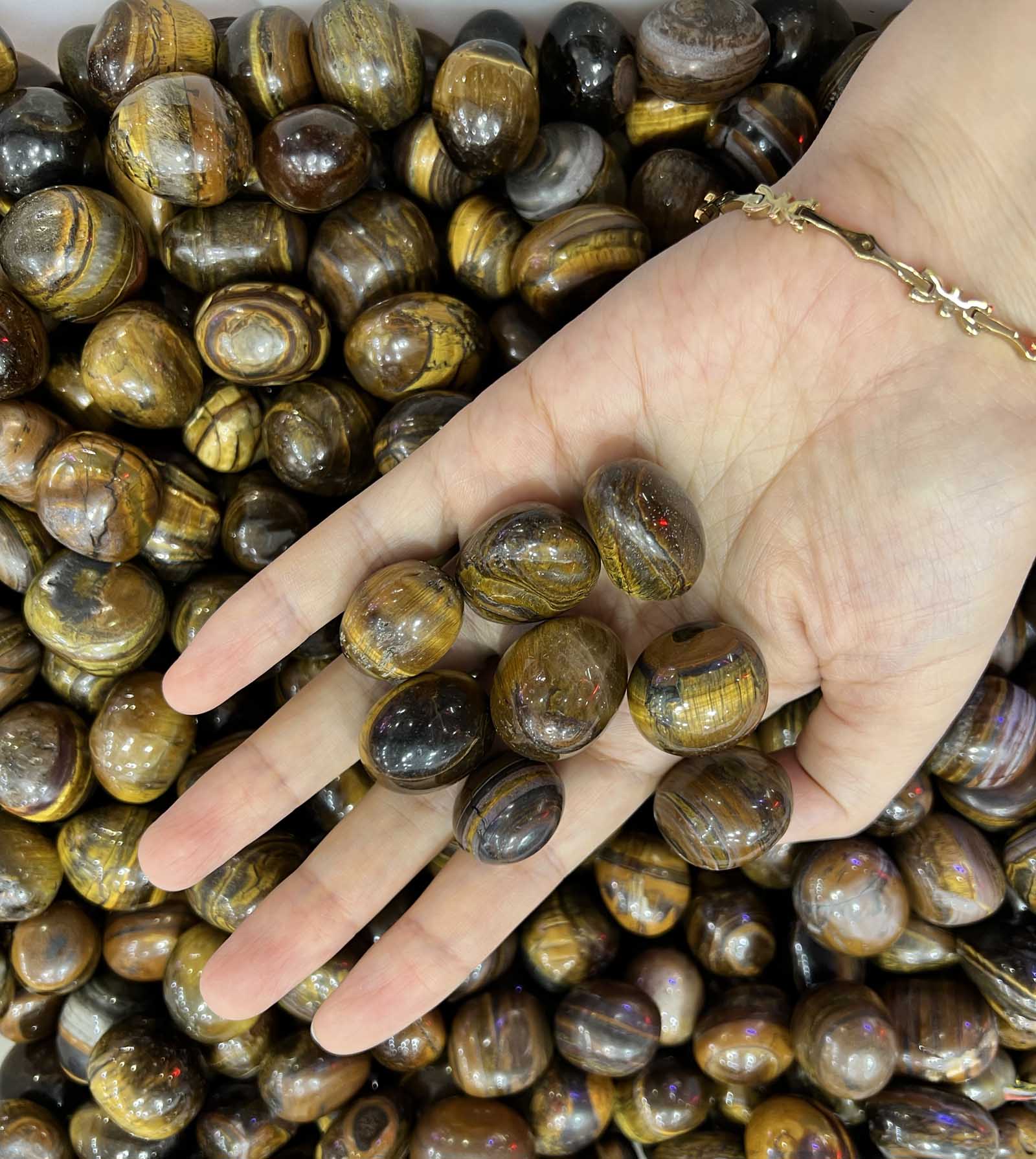 Pedra bruta de paralelepípedo de olho de tigre para decoração de tanque de peixes de massagem